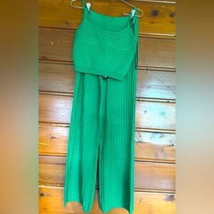 HERA COLLECTION NWT GREEN KNIT 2 PIECE PANTS OUTFIT